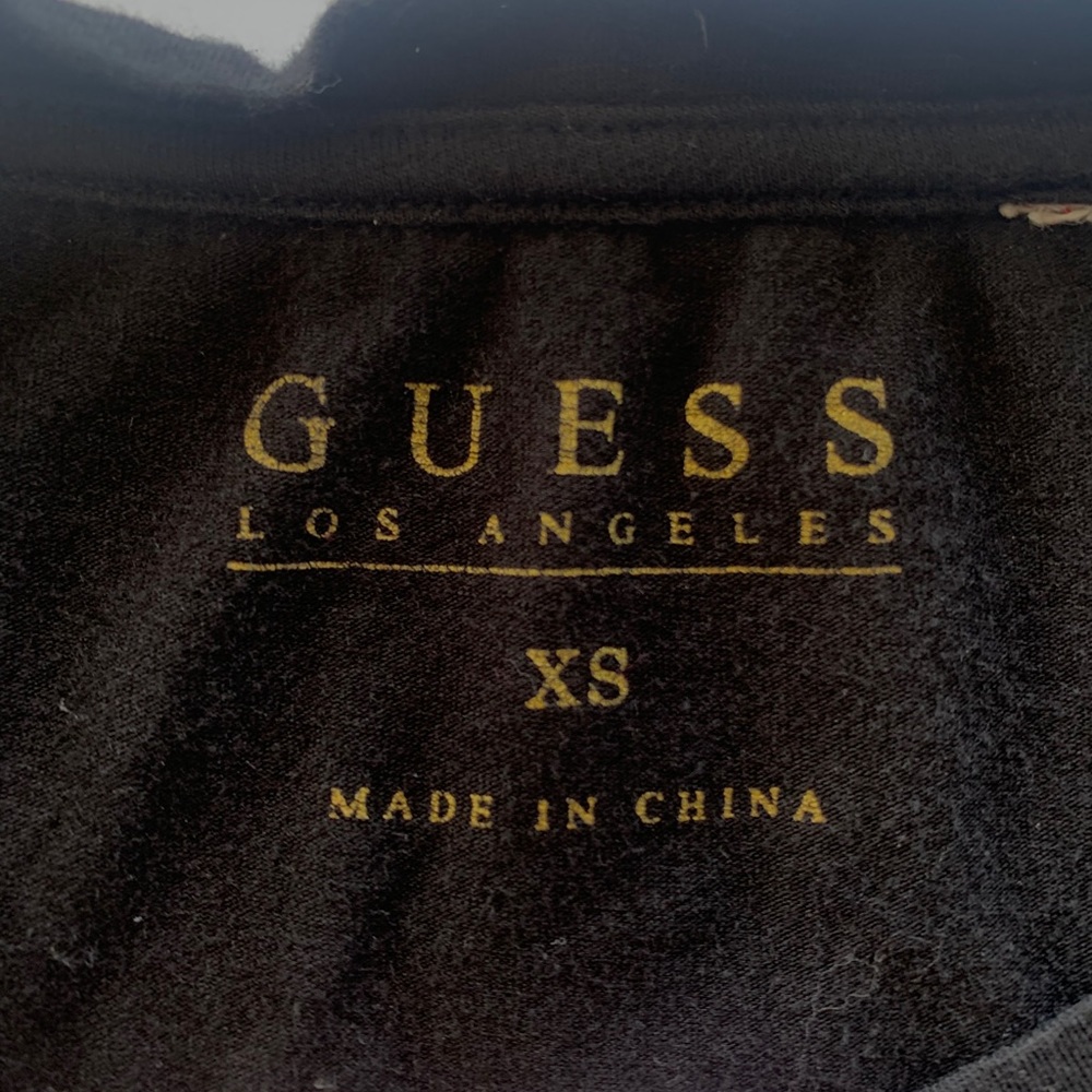 guess shirt - Picture 2 of 2